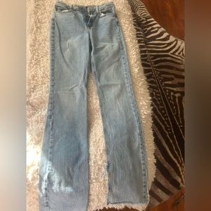ZARA High Rise Lightwash Jeans Size 4